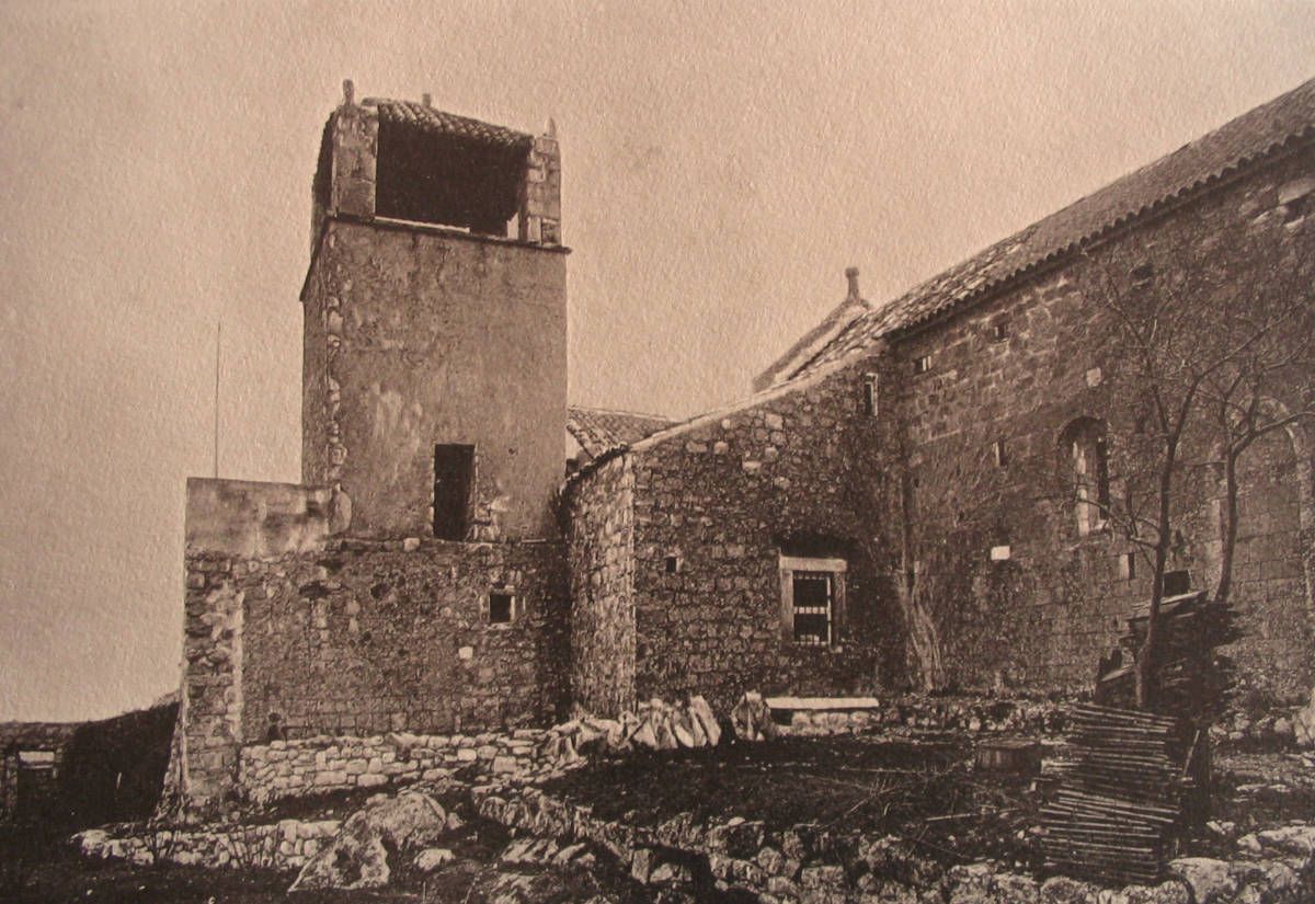 Samostan prije obnove